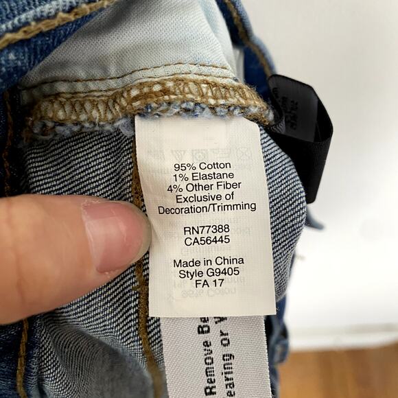 Madewell High Rise Raw Hem Denim Shorts in Medium Blue Size 28 - Picture 7 of 9